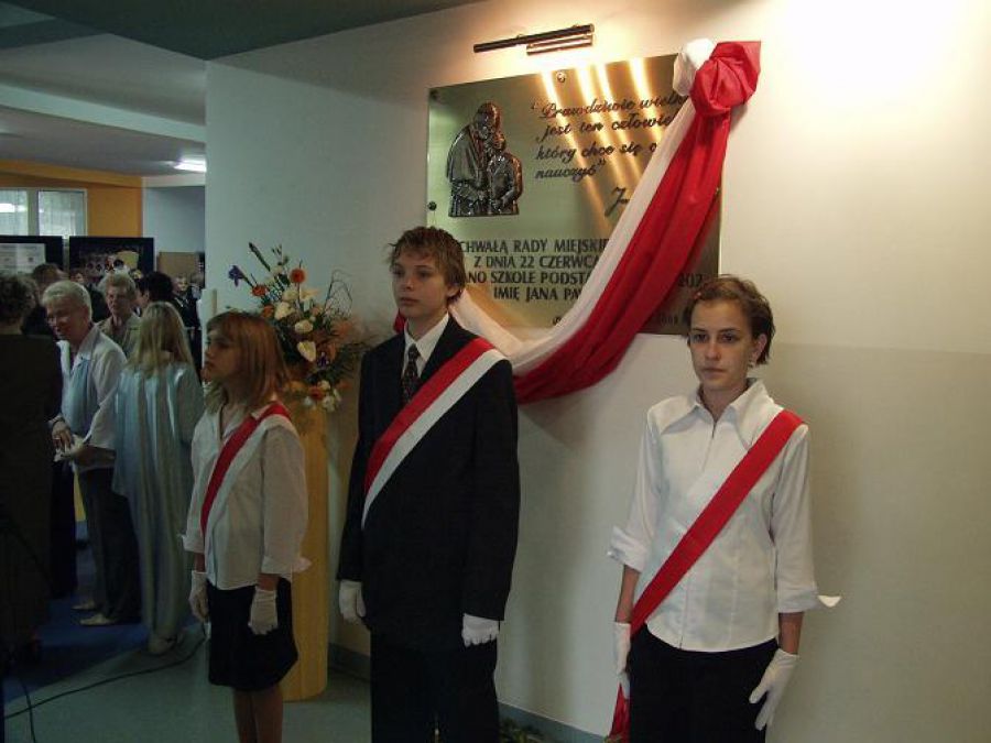 Nadanie imienia - Jana Pawła II